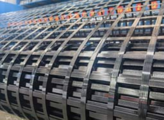 阿巴嘎钢塑土工格栅：基建“隐形脊梁”的绿色智造与长寿命进化论